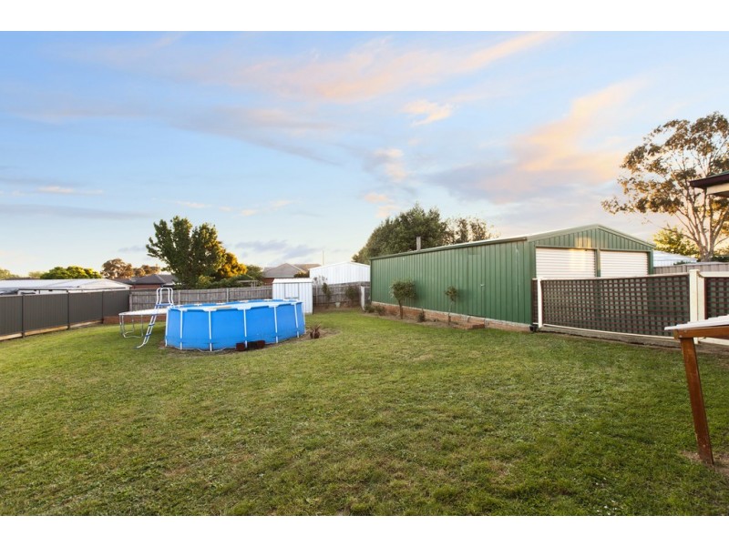 1 Hardy Court, Sebastopol VIC 3356