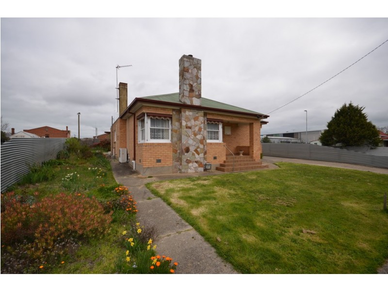 21 Willoby Street, Beaufort VIC 3373
