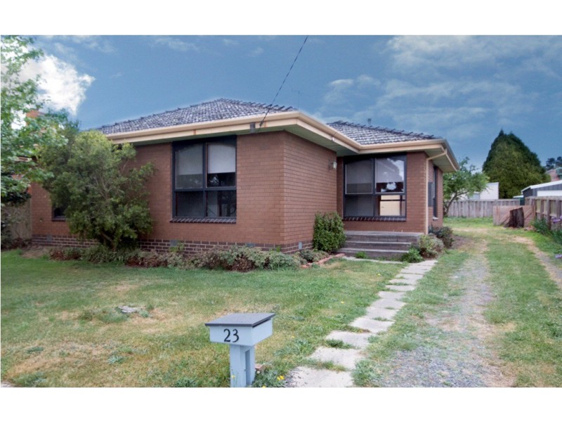 23 Malmesbury Street, Wendouree VIC 3355