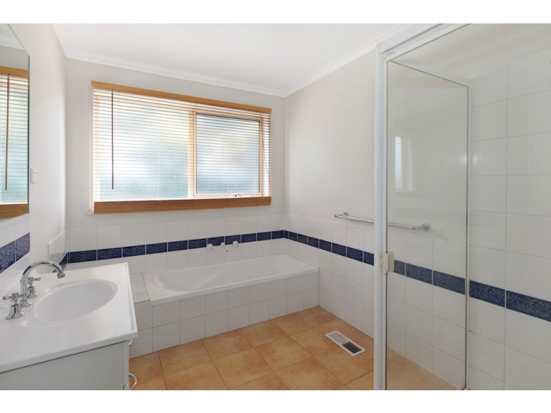 4/412a Wilson Street, Canadian VIC 3350