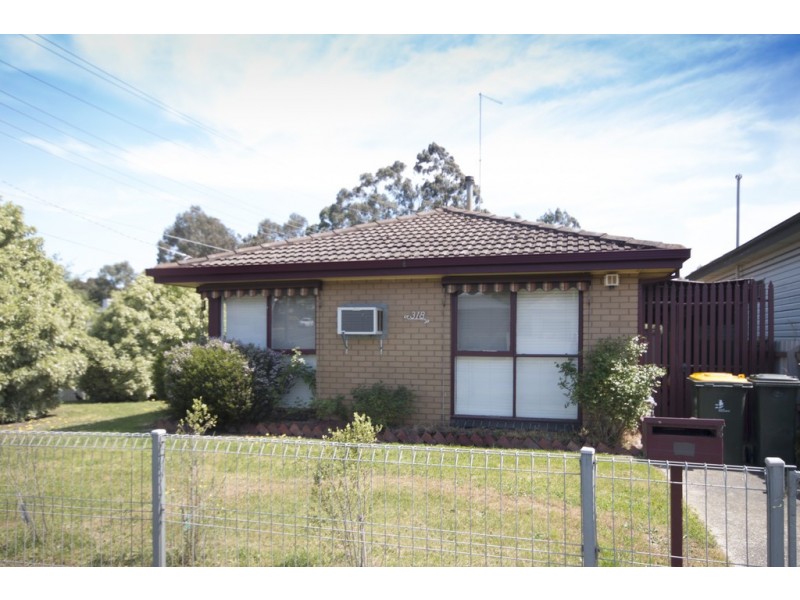 318 Main Road, Golden Point VIC 3350