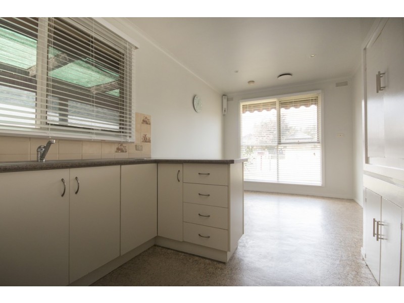 318 Main Road, Golden Point VIC 3350