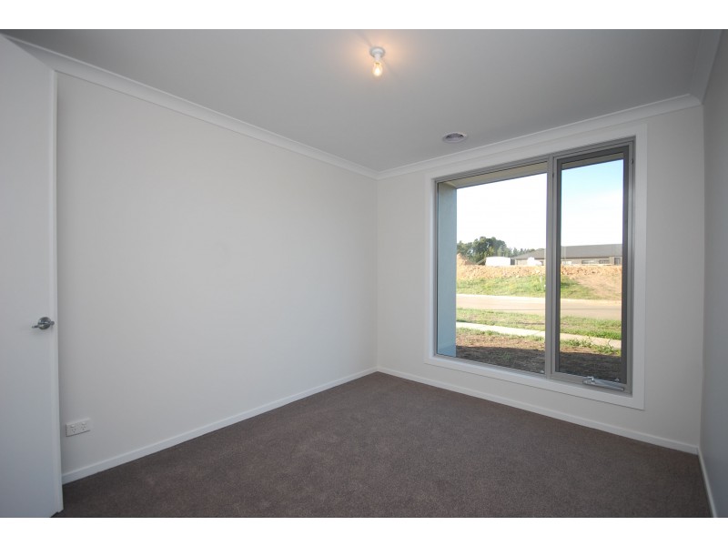 1 Holmsgarth Court, Brown Hill VIC 3350