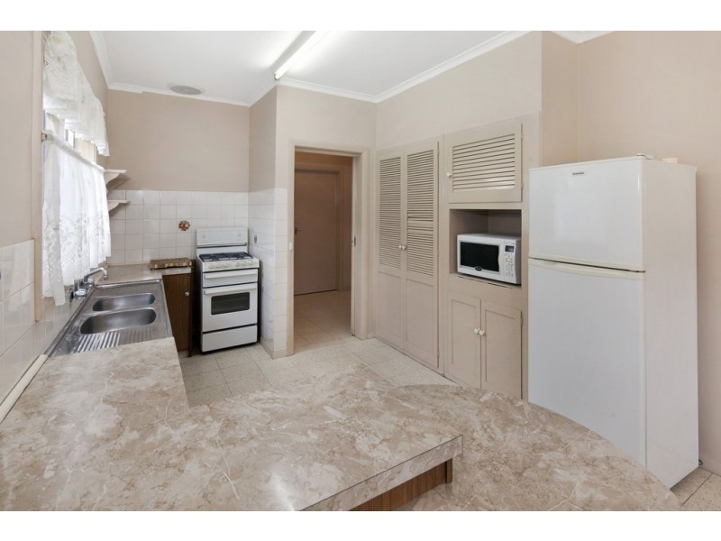 17 McKee Street, Golden Point VIC 3350