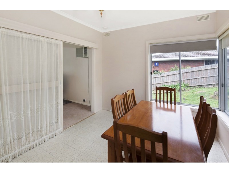 17 McKee Street, Golden Point VIC 3350