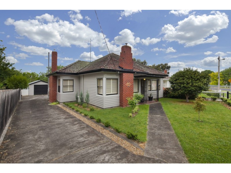 27 York Street, Golden Point VIC 3350