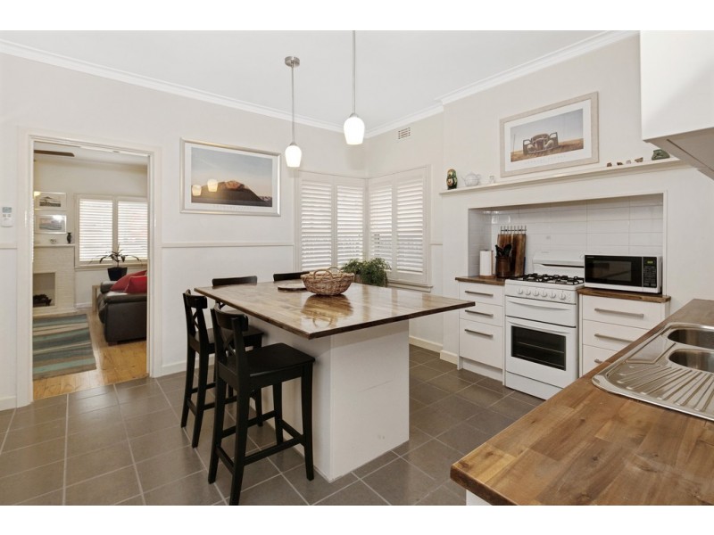 27 York Street, Golden Point VIC 3350