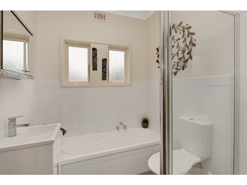 27 York Street, Golden Point VIC 3350