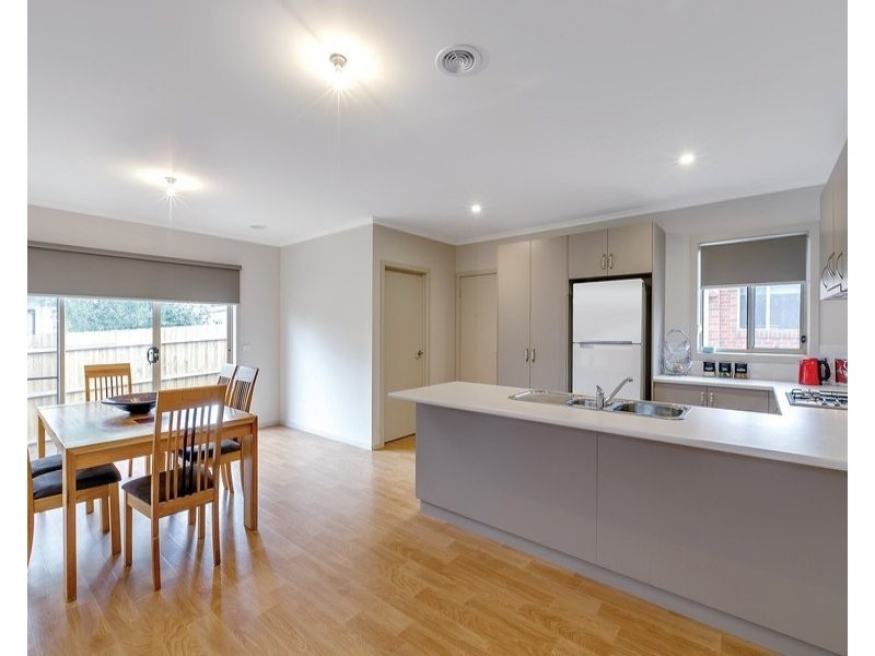 4/406 Bradshaw Street, Golden Point VIC 3350