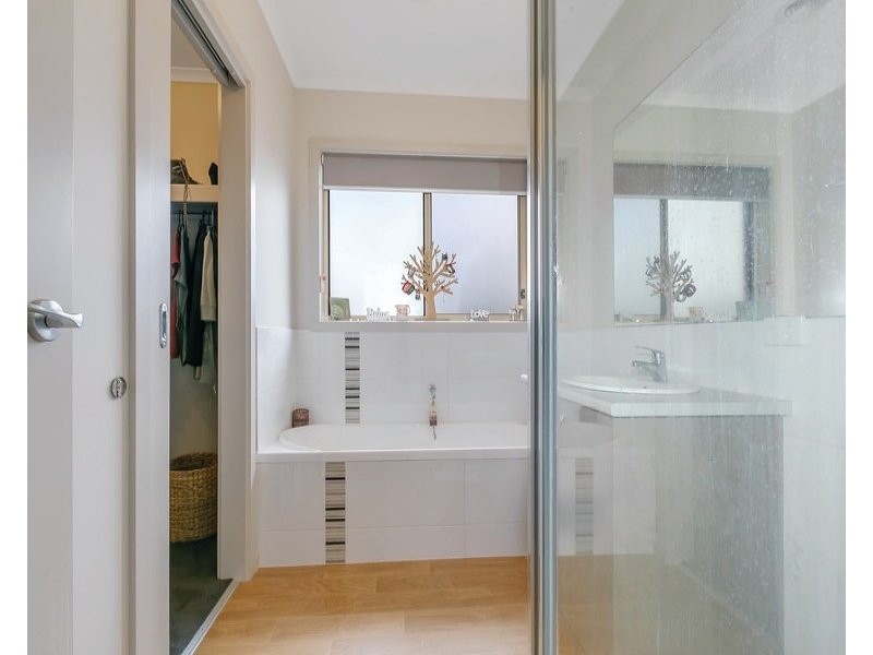 4/406 Bradshaw Street, Golden Point VIC 3350