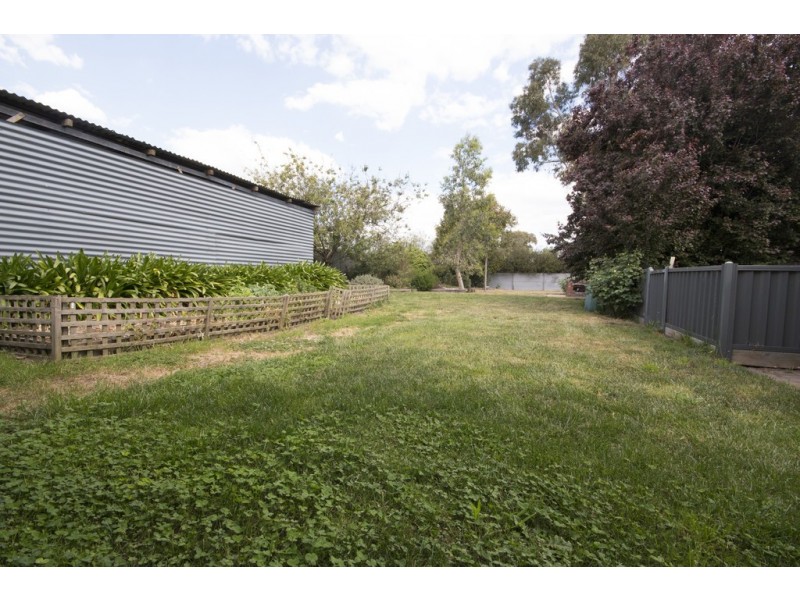 120 Canterbury Street, Brown Hill VIC 3350