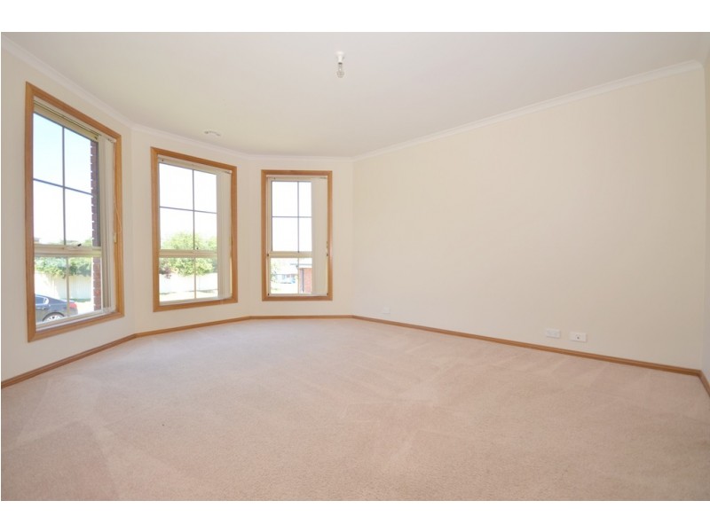 2 Mayfair Court, Mount Helen VIC 3350