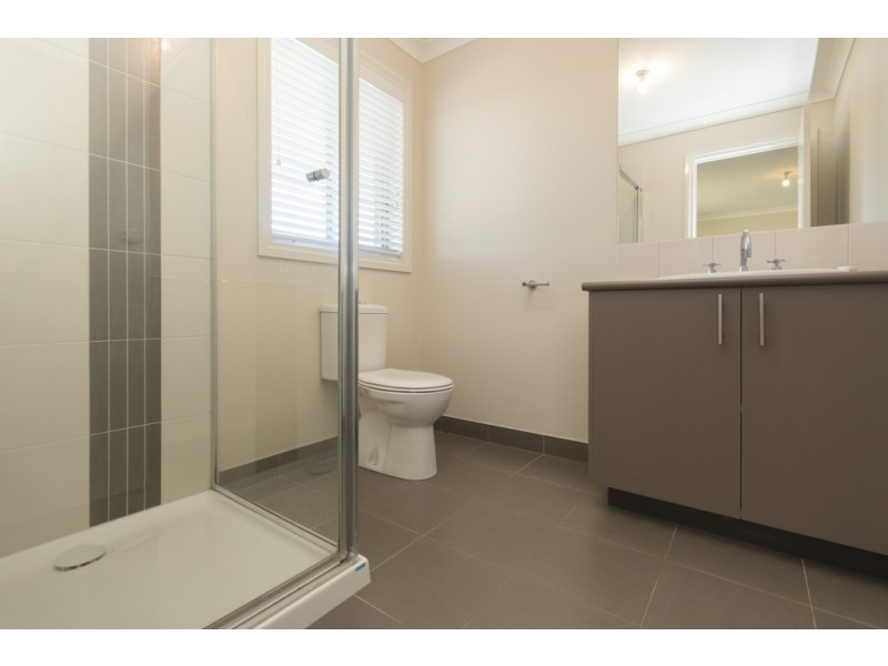 8 Brahman Drive, Delacombe VIC 3356