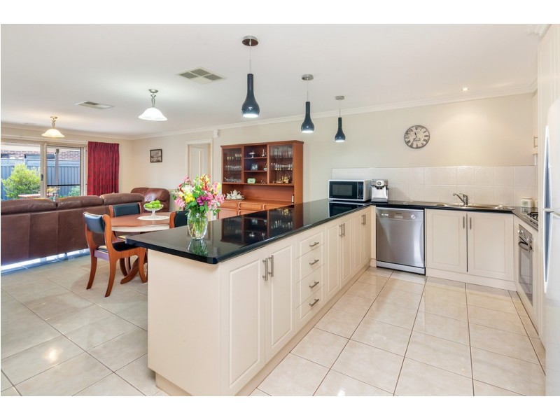 6 Nimble Drive, Delacombe VIC 3356