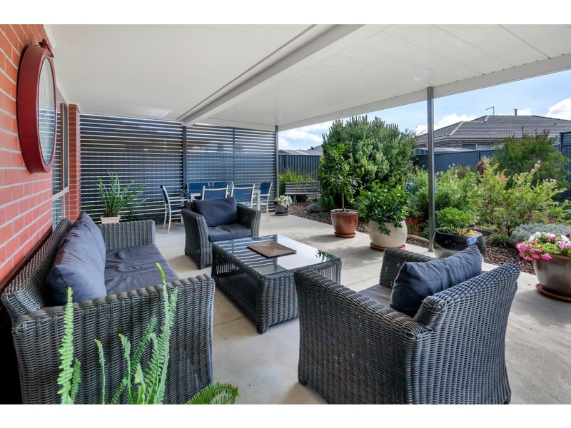 6 Nimble Drive, Delacombe VIC 3356