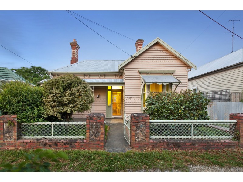 11 Haymes Crescent, Golden Point VIC 3350