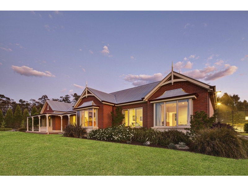 26 White Swan Rd, Ballarat VIC 3350