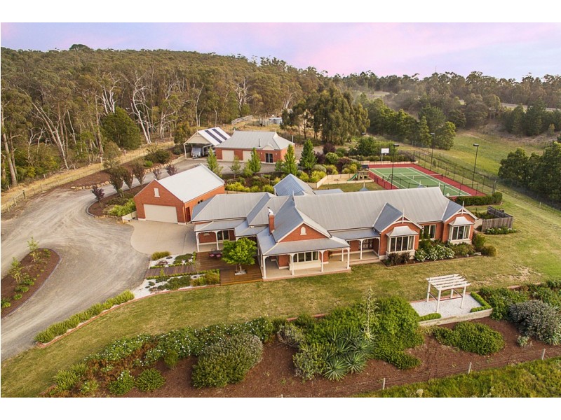 26 White Swan Rd, Ballarat VIC 3350