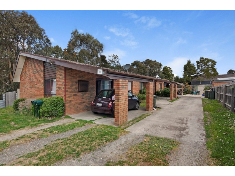 2/14 Recreation Road, Mount Clear VIC 3350