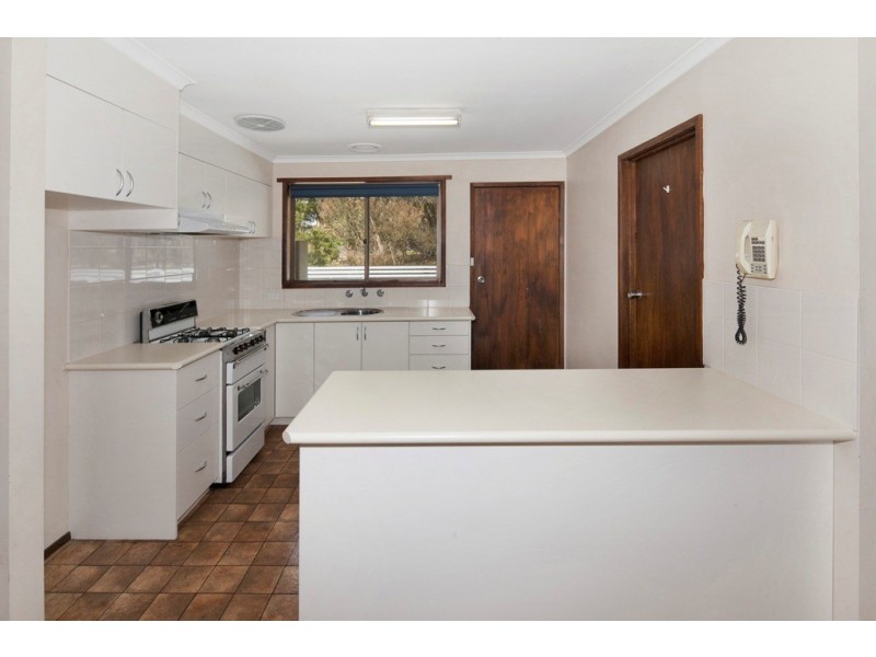 2/14 Recreation Road, Mount Clear VIC 3350