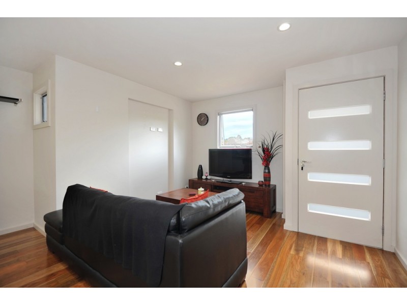 6/719 Geelong Road, Canadian VIC 3350
