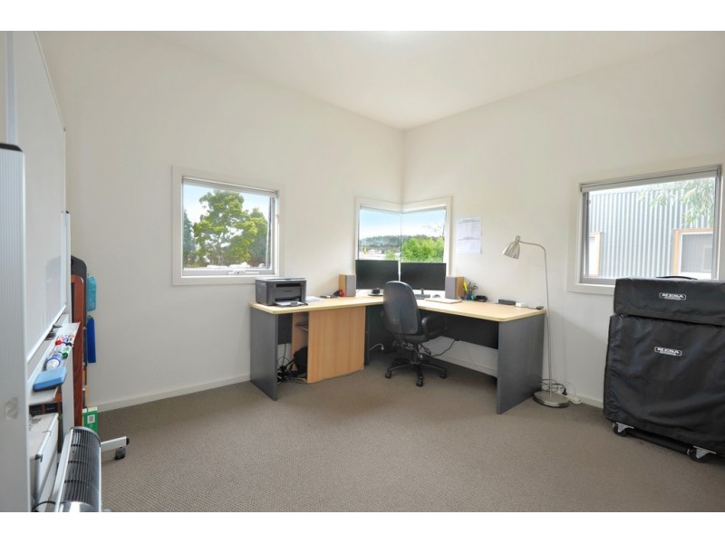 6/719 Geelong Road, Canadian VIC 3350