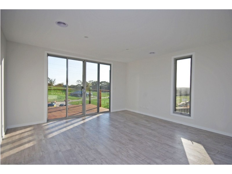 1 Holmsgarth Court, Brown Hill VIC 3350