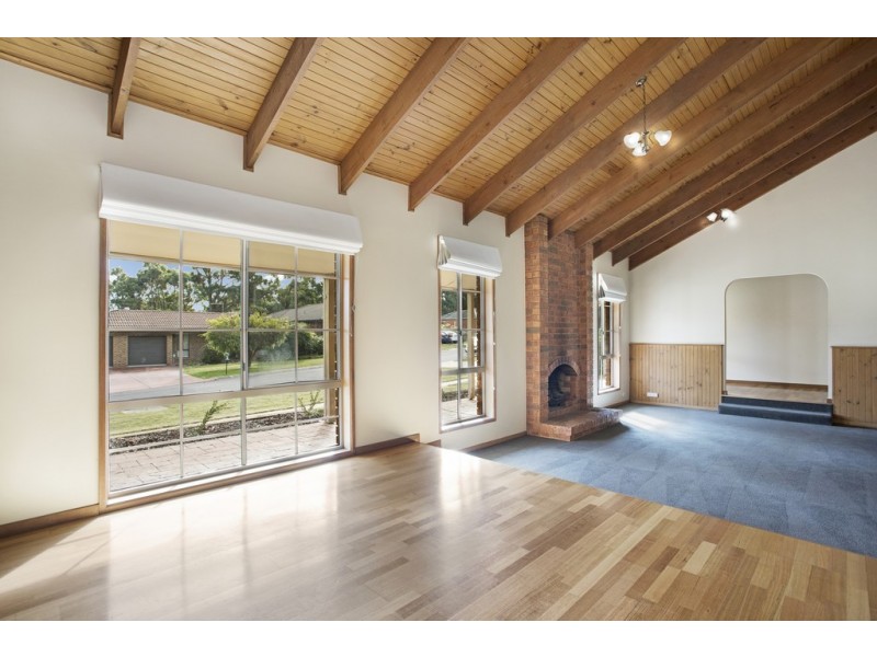 1 Wirilda Court, Mount Helen VIC 3350