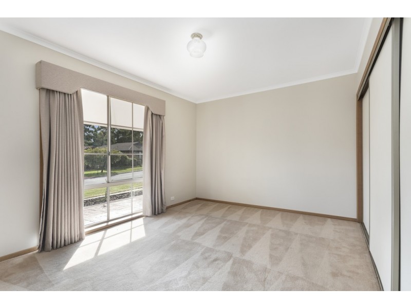 1 Wirilda Court, Mount Helen VIC 3350