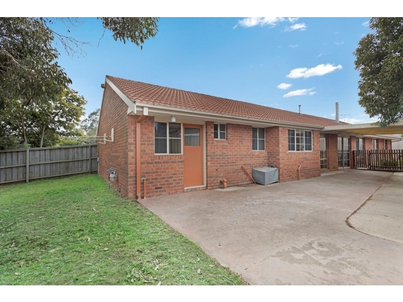 1 Wirilda Court, Mount Helen VIC 3350