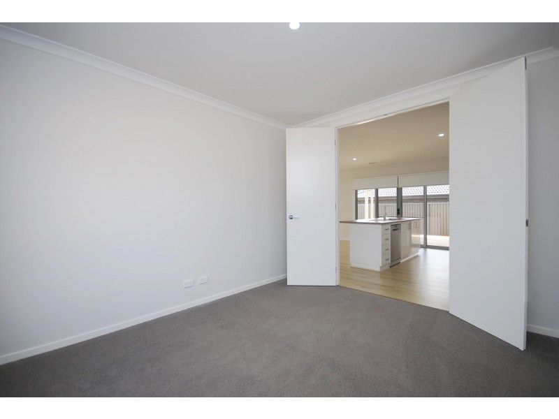 7 Burgadale Court, Brown Hill VIC 3350