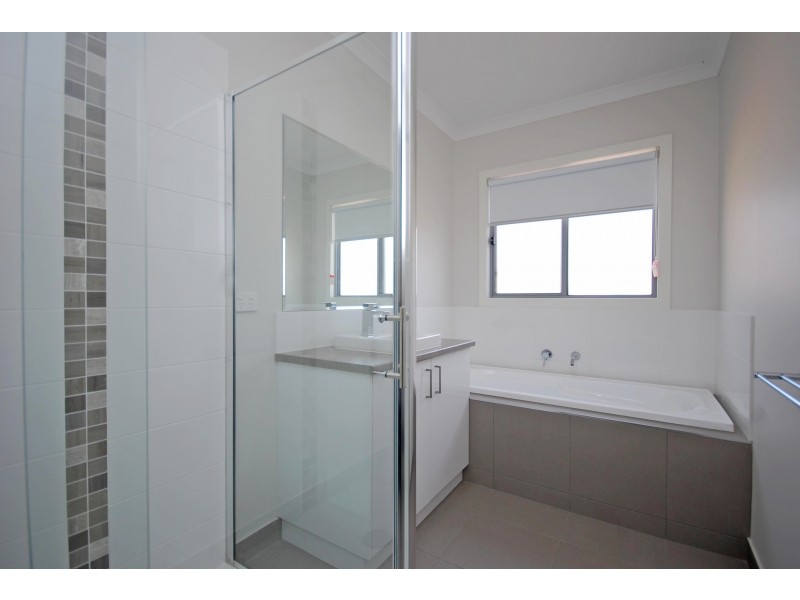 7 Burgadale Court, Brown Hill VIC 3350