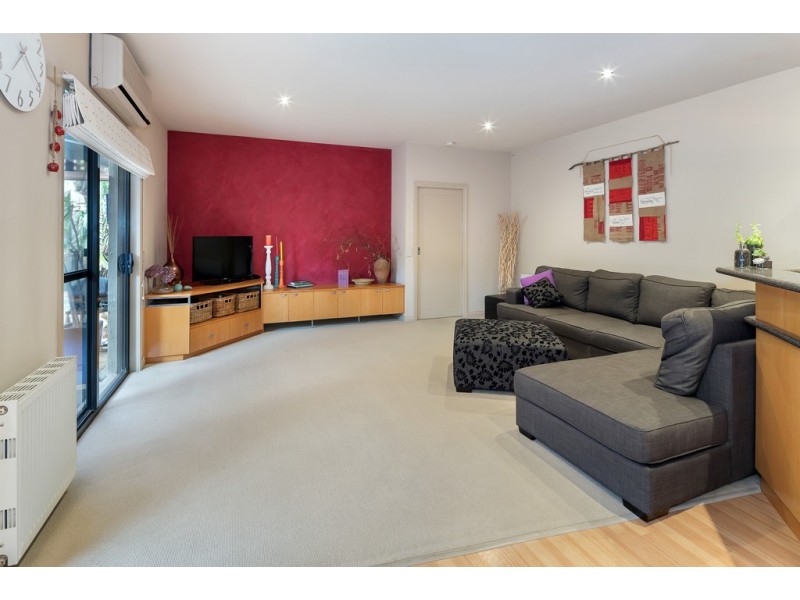 122b Burnbank Street, Lake Wendouree VIC 3350