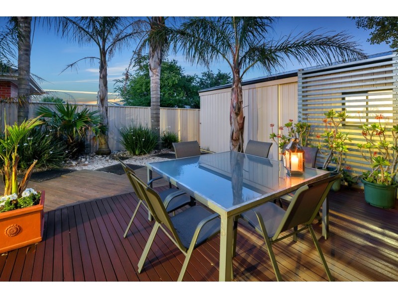 122b Burnbank Street, Lake Wendouree VIC 3350