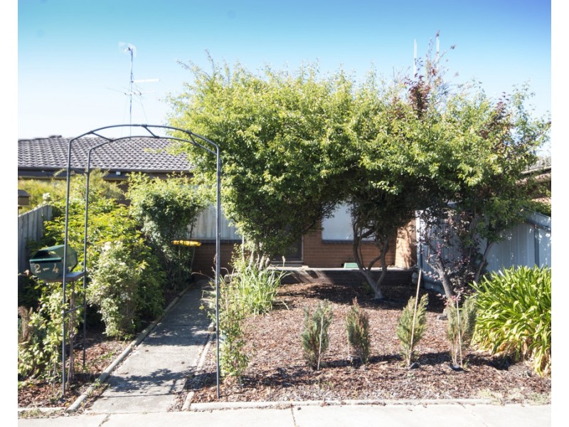 2/4 Mauger Street, Wendouree VIC 3355