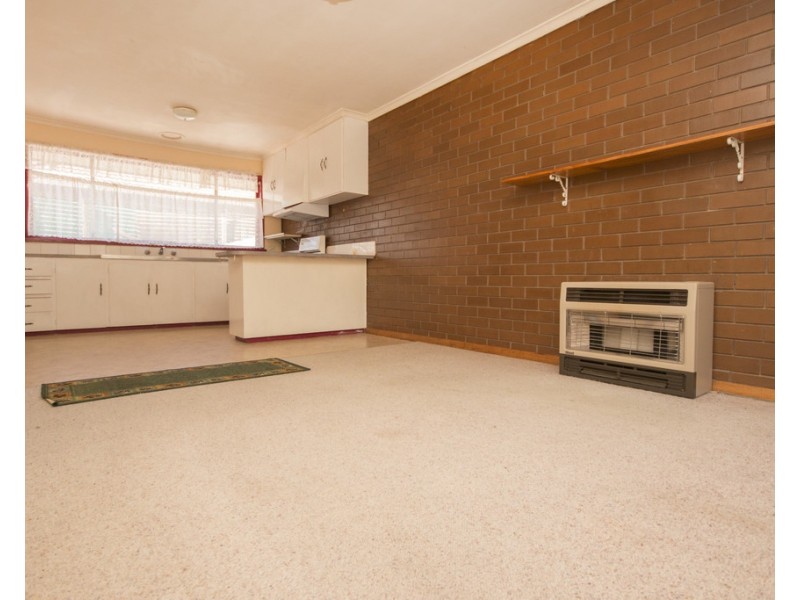 2/4 Mauger Street, Wendouree VIC 3355