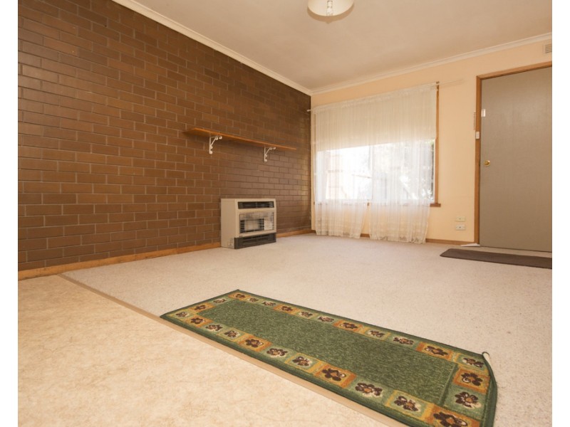 2/4 Mauger Street, Wendouree VIC 3355