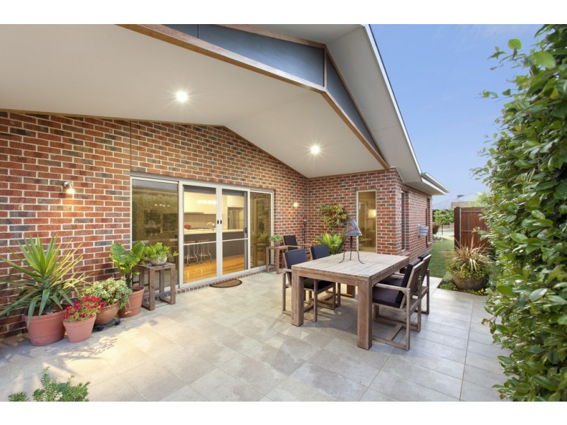 13 Bellington Drive, Alfredton VIC 3350