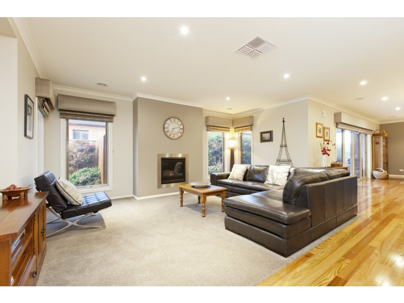 13 Bellington Drive, Alfredton VIC 3350