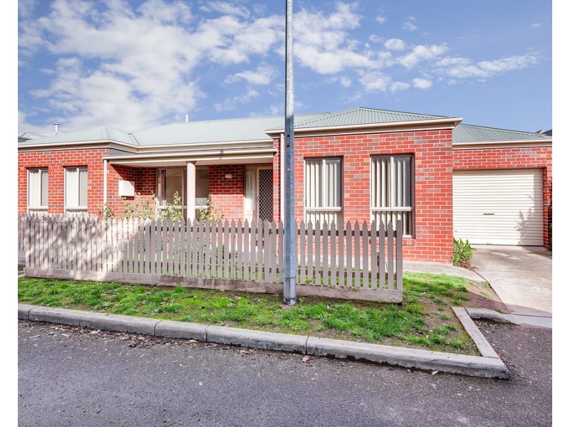 703 Cosmopolitan Place, Ballarat Central VIC 3350