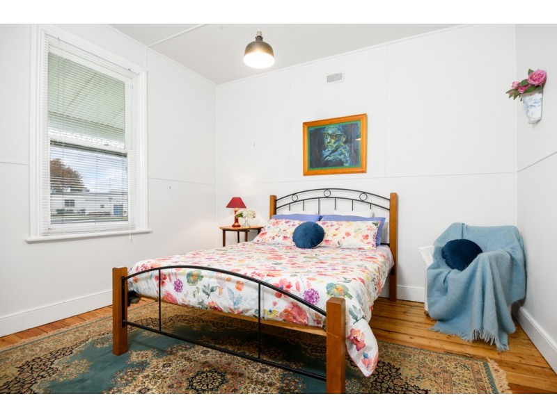 1010 Warrenheip Street, Buninyong VIC 3357