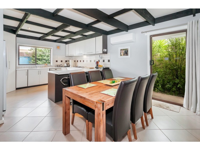 1 Charles Drive, Cardigan Village VIC 3352