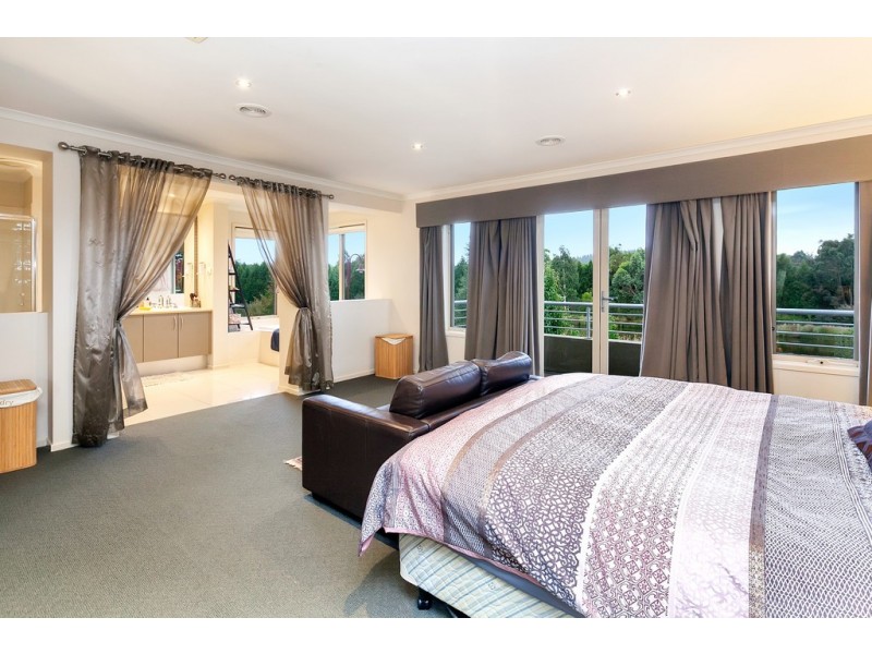 4 Carnaby Way, Canadian VIC 3350