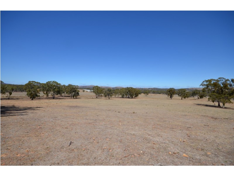 CA 64 Forestry Road, Landsborough VIC 3384