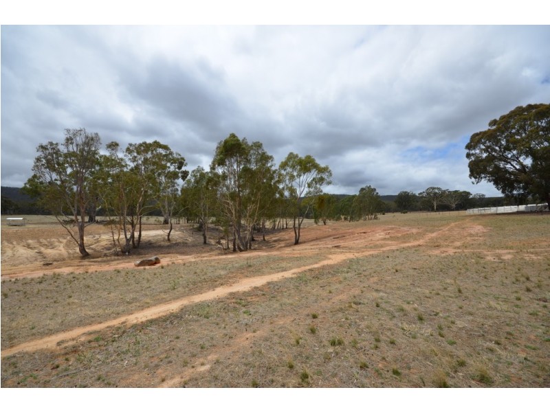 CA 64 Forestry Road, Landsborough VIC 3384