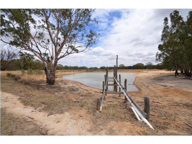 CA 64 Forestry Road, Landsborough VIC 3384