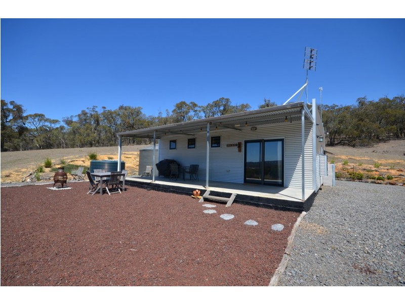 192 Musical Gully Road, Waterloo VIC 3373
