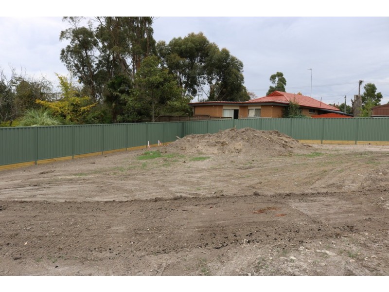 1/305 Lylia Avenue, Mount Clear VIC 3350