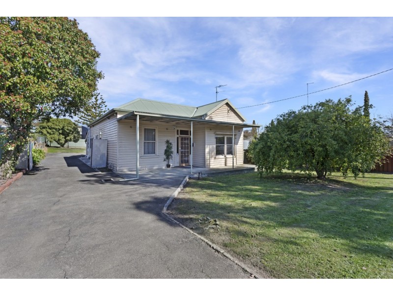 831 Barkly Street, Mount Pleasant VIC 3350