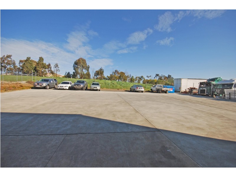 17 Paddys Drive, Delacombe VIC 3356